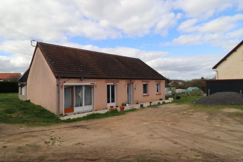DECIZE Maison Toury Lurcy 6 pièce(s) 159 m2 1
