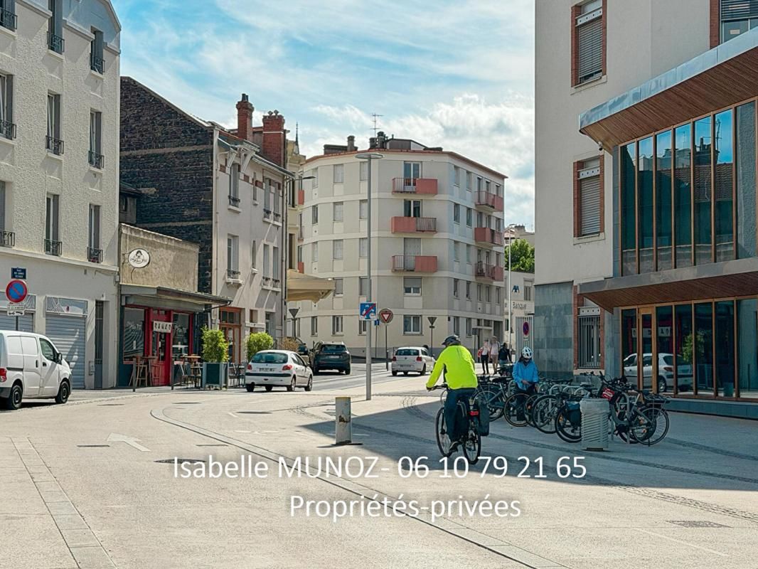 CLERMONT-FERRAND lot de 2 appartements F1 let F2 à Clermont Ferrand, les Carmes 4