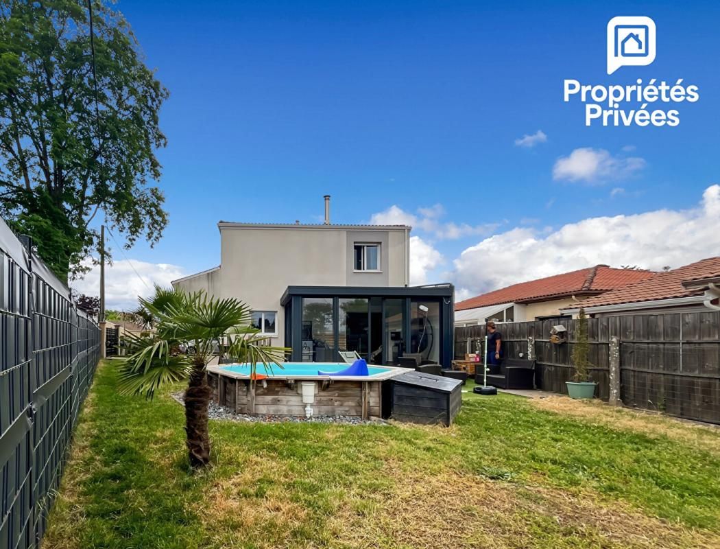PAREMPUYRE Maison Parempuyre  120m2 | Jardin 382m2 | Piscine | 369 000 1