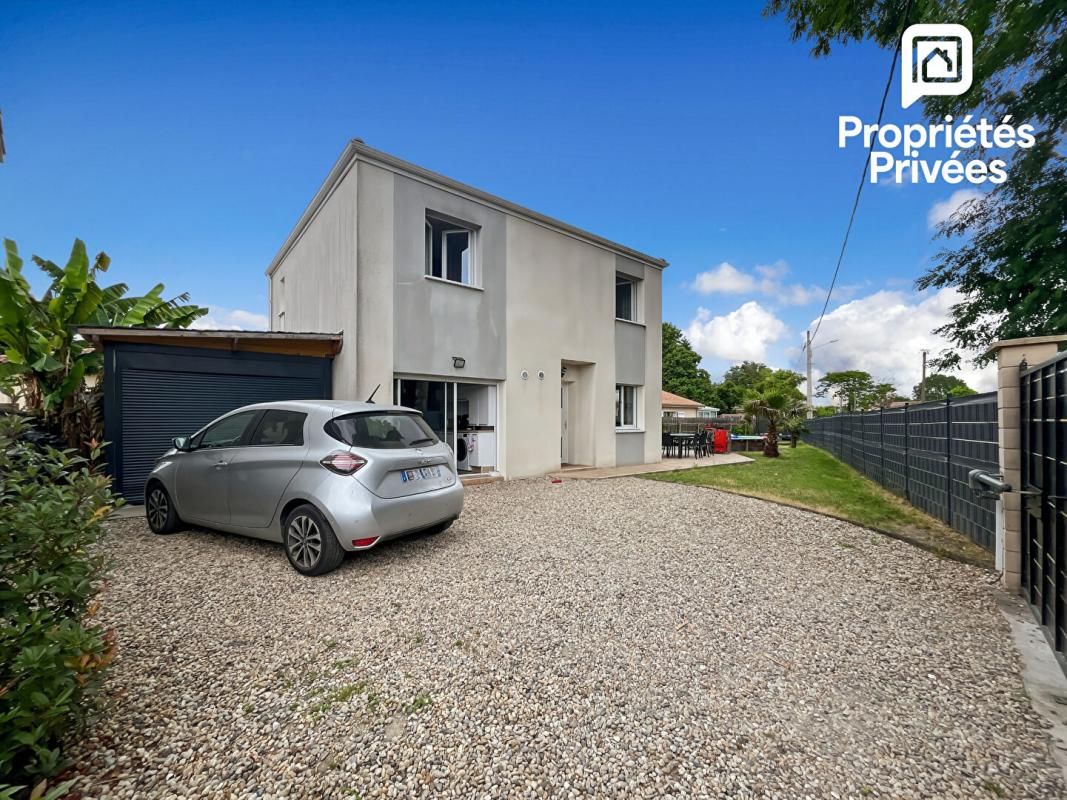 PAREMPUYRE Maison Parempuyre  120m2 | Jardin 382m2 | Piscine | 369 000 3