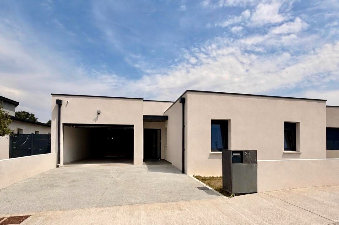 EXCLUSIVITÉ Élégante villa contemporaine de plain-pied aux prestations premium