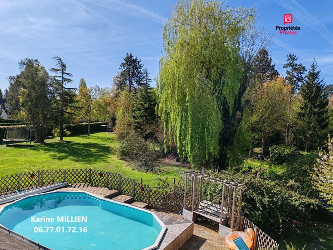IVRY-LA-BATAILLE IVRY LA BATAILLE 27540 Maison individuelle avec véranda chauffée - 1 étage - 4 chambres - Double garage - Quart port - Piscine Hors Sol Chauffée - Terrain d'env. 3300 m²  - 468000  HAI 2