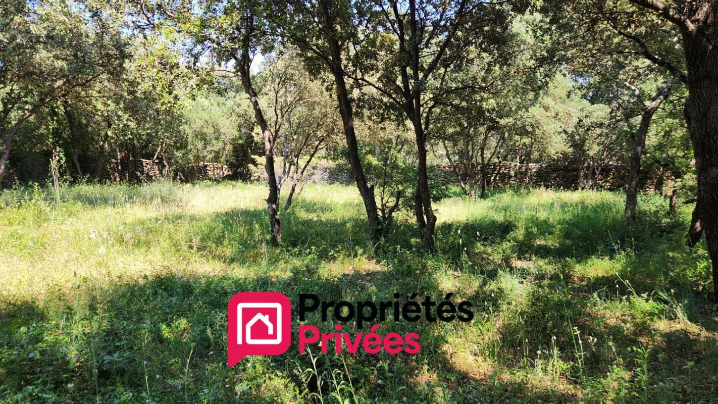 UZES Uzès, terrain de 2600 m2 3