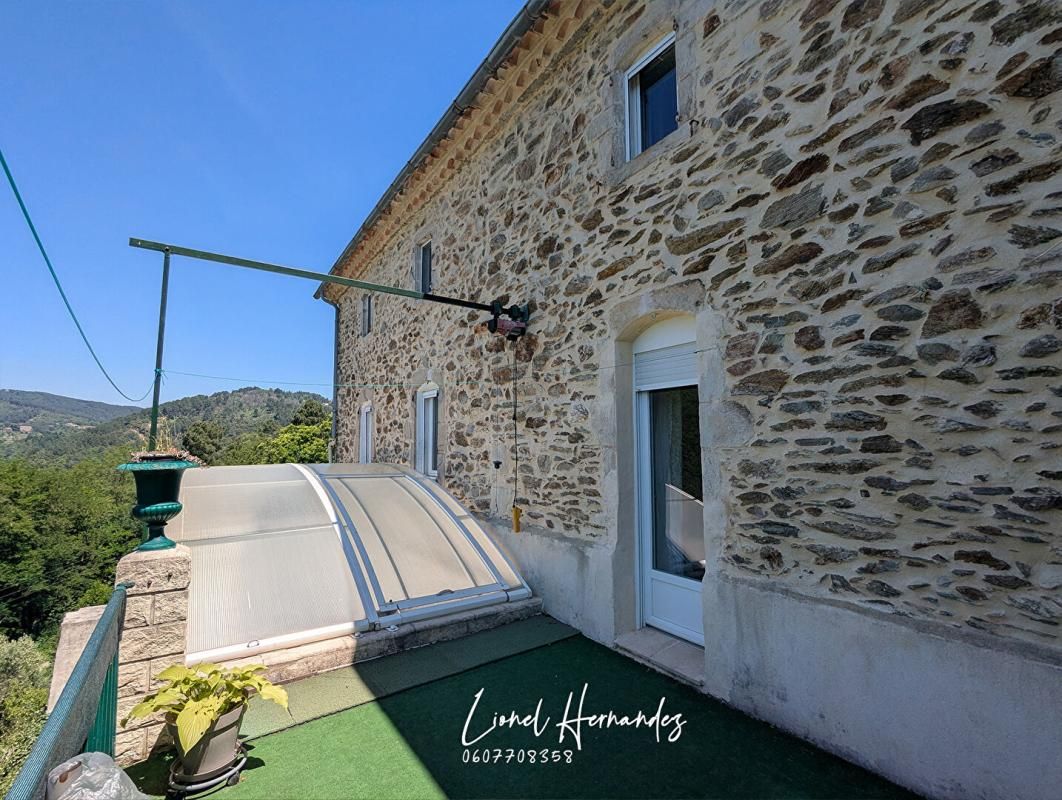 SAINTE-CECILE-D'ANDORGE Mas cévenol avec piscine et terrain d'environ 1 hectare - Vue panoramique sur les Cévennes 4