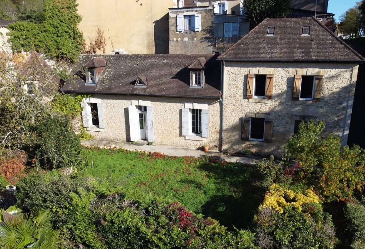 SARLAT-LA-CANEDA Maison de ville en pierre 1