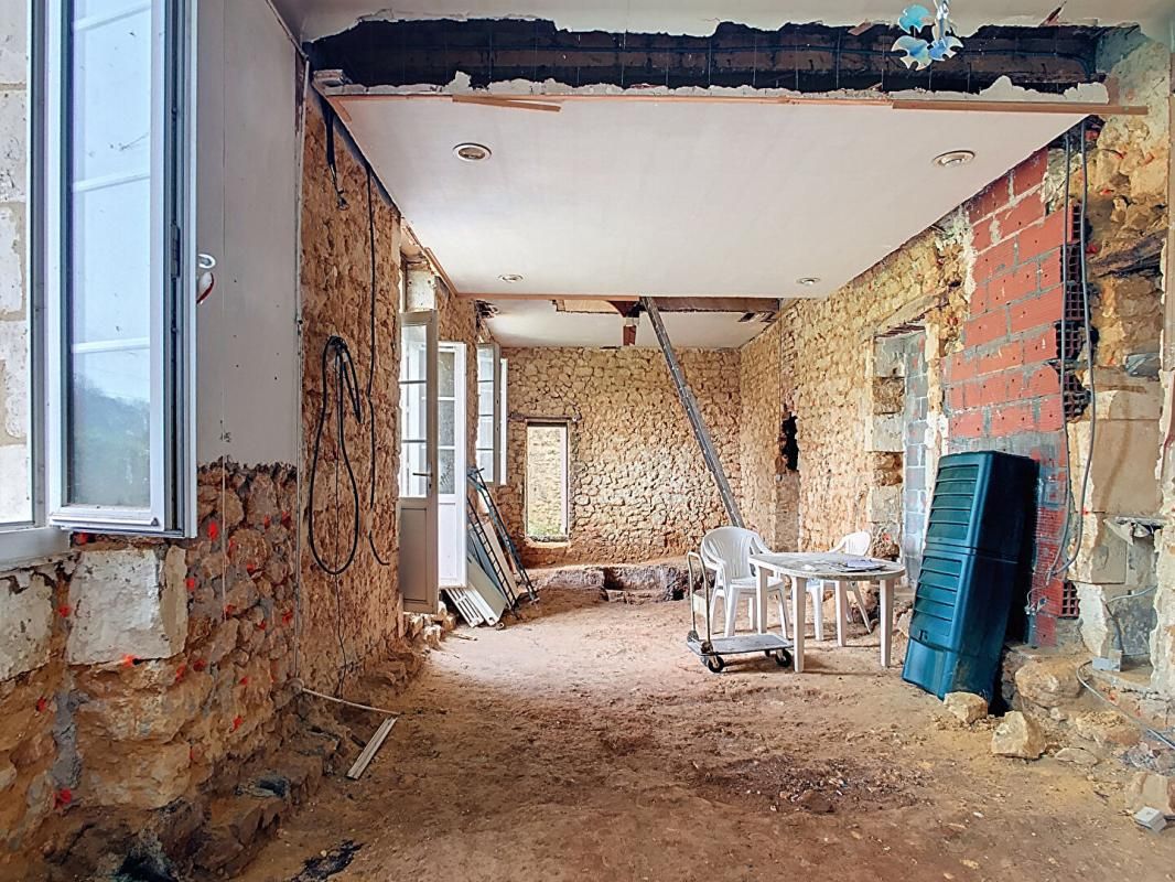 SARLAT-LA-CANEDA Maison de ville en pierre 4