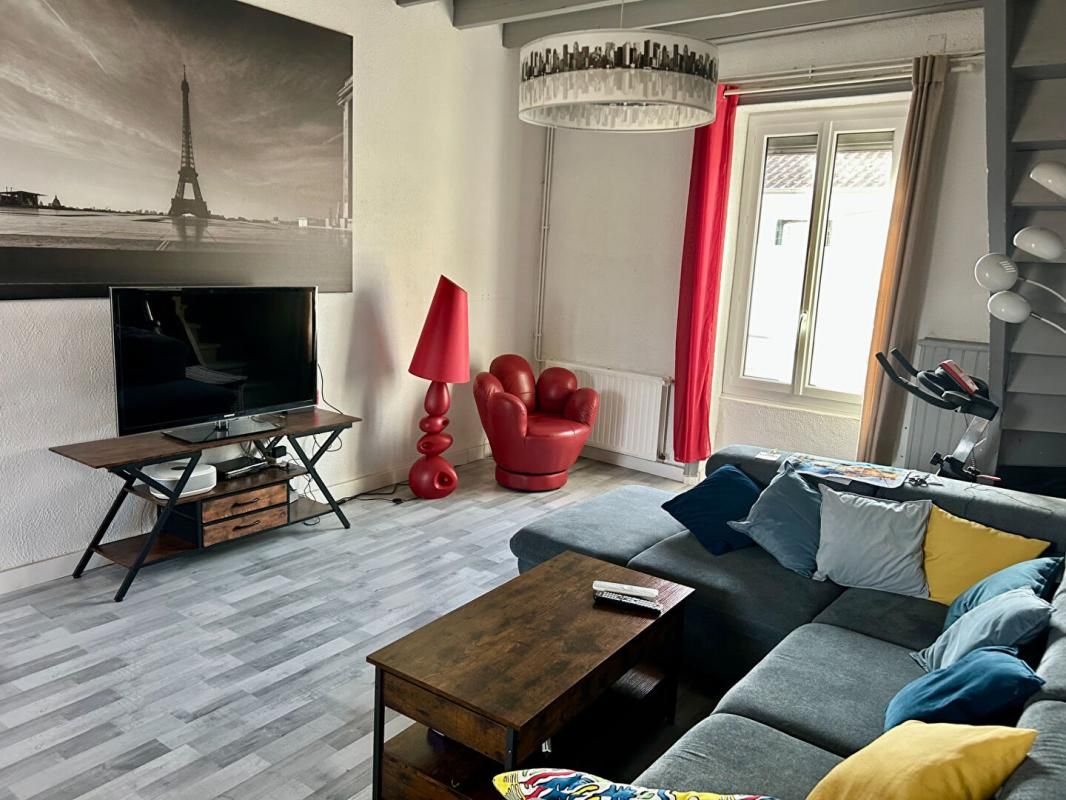 ROANNE Duplex familial de 105 m² ? 4 chambres, proche commodités 2