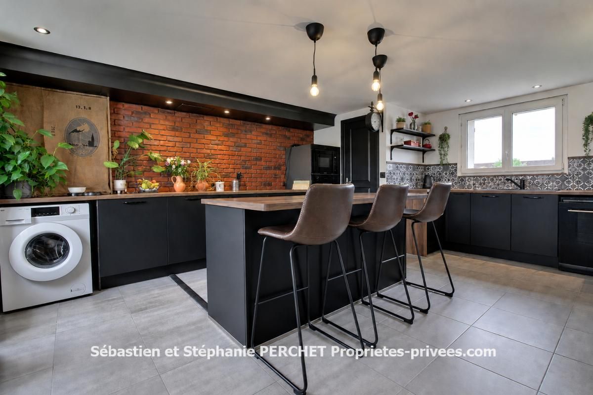 ORGERES-EN-BEAUCE Longère de caractère 144 m² ? 3/4 chambres ? Terrain 949 m² 2