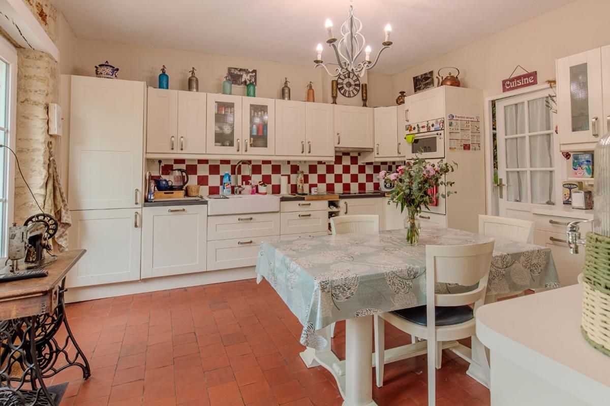 OINVILLE-SUR-MONTCIENT Exclusivité Propriétés-Privées - Le charme de l'ancien à Oinville-sur-Montcient 4