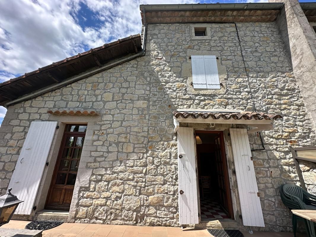 CHANDOLAS Maison  en Pierre Chandolas 3