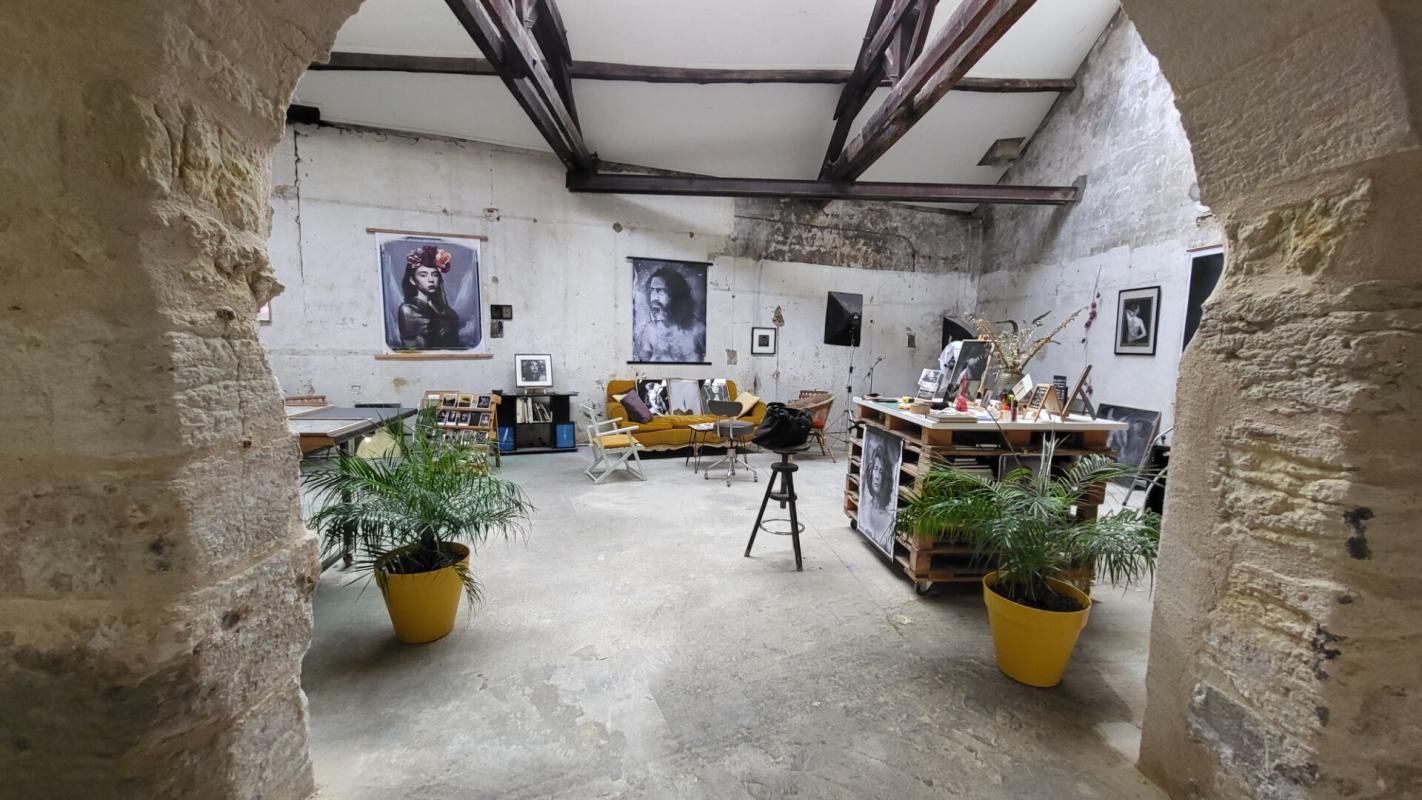 BERGERAC 24000 Perigueux maison divisée en 2 apparts  f2 et f3 et atelier professionnel  artistique et galerie 3