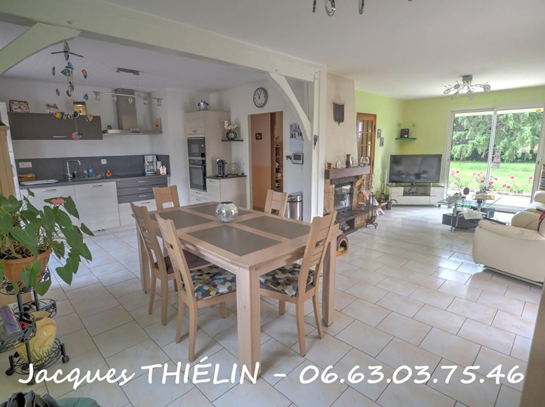 BLOU Maison de plain-pied 112 m² ? Prête à vivre, 3 chambres, grande dépendance et cadre campagne à 5 min de Longué-Jumelles 2