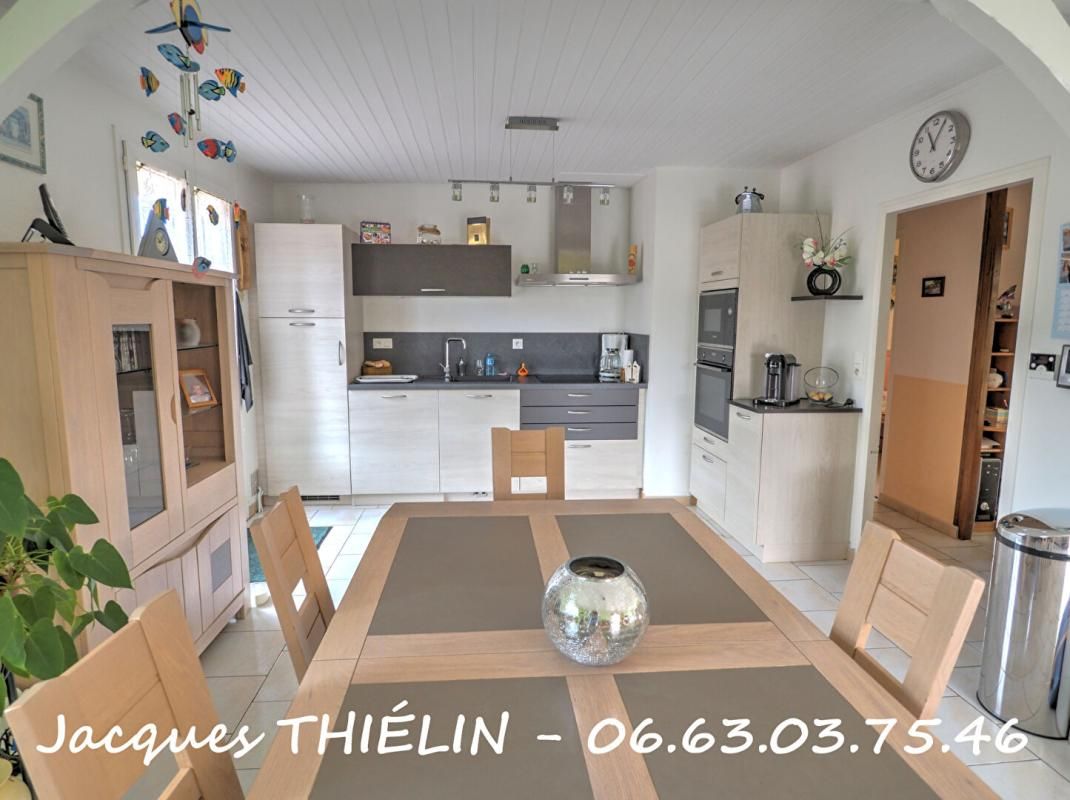 BLOU Maison de plain-pied 112 m² ? Prête à vivre, 3 chambres, grande dépendance et cadre campagne à 5 min de Longué-Jumelles 3