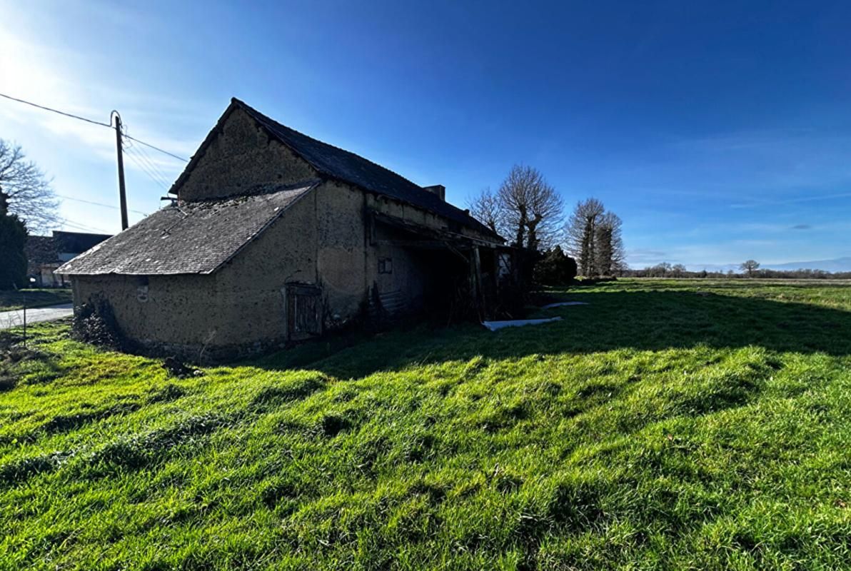 TREMOREL Corps de ferme  37990  à rénoner entièrement Tremorel 100 m2 2