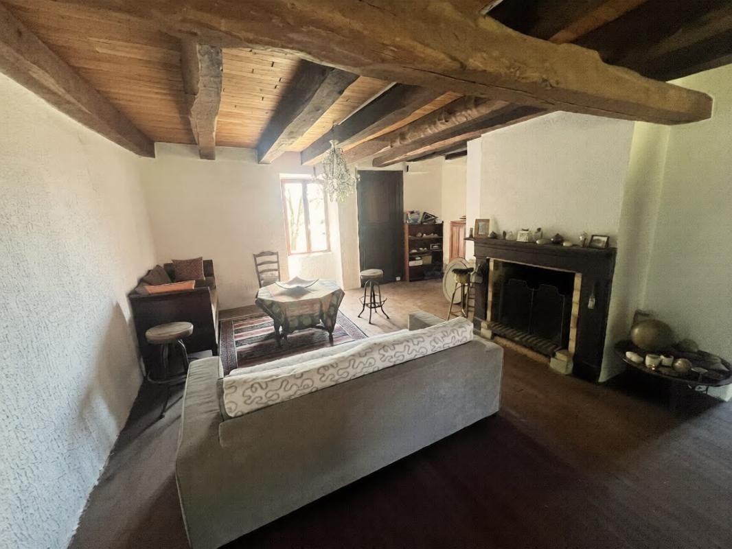 SARRAZAC Maison Sarrazac 7 pièce(s) 265 m2 3