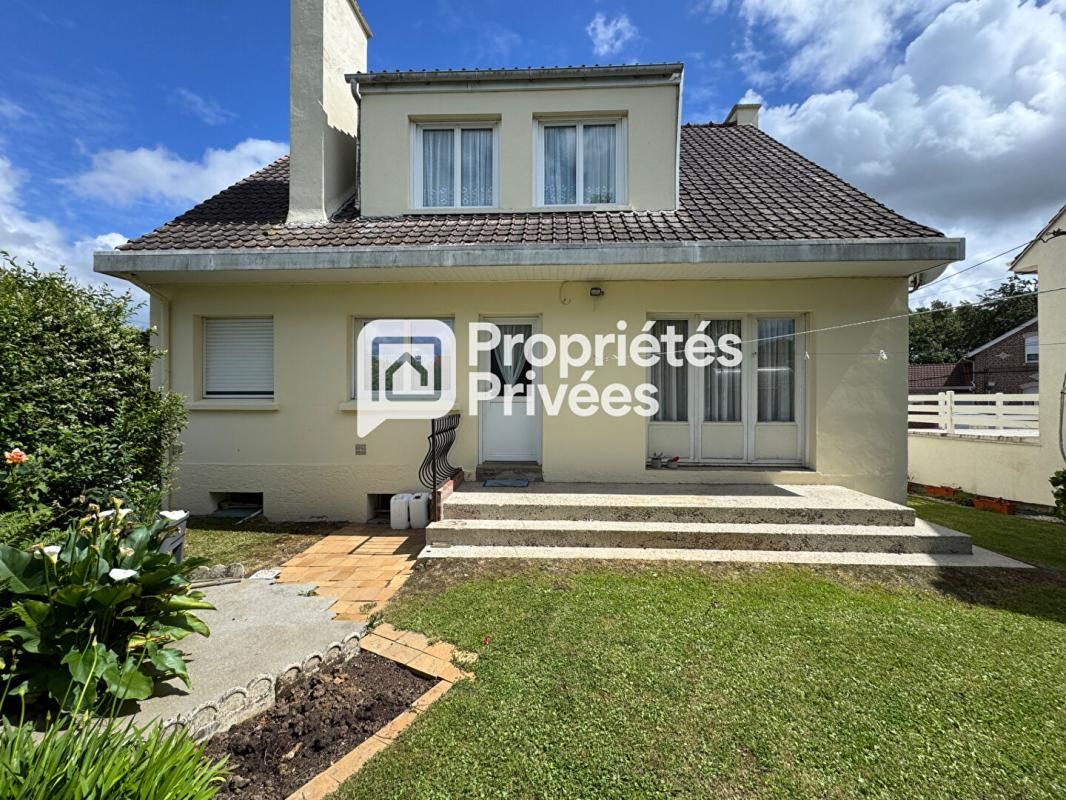 Maison individuelle semi plain-pied avec vue dégagée - Beau potentiel