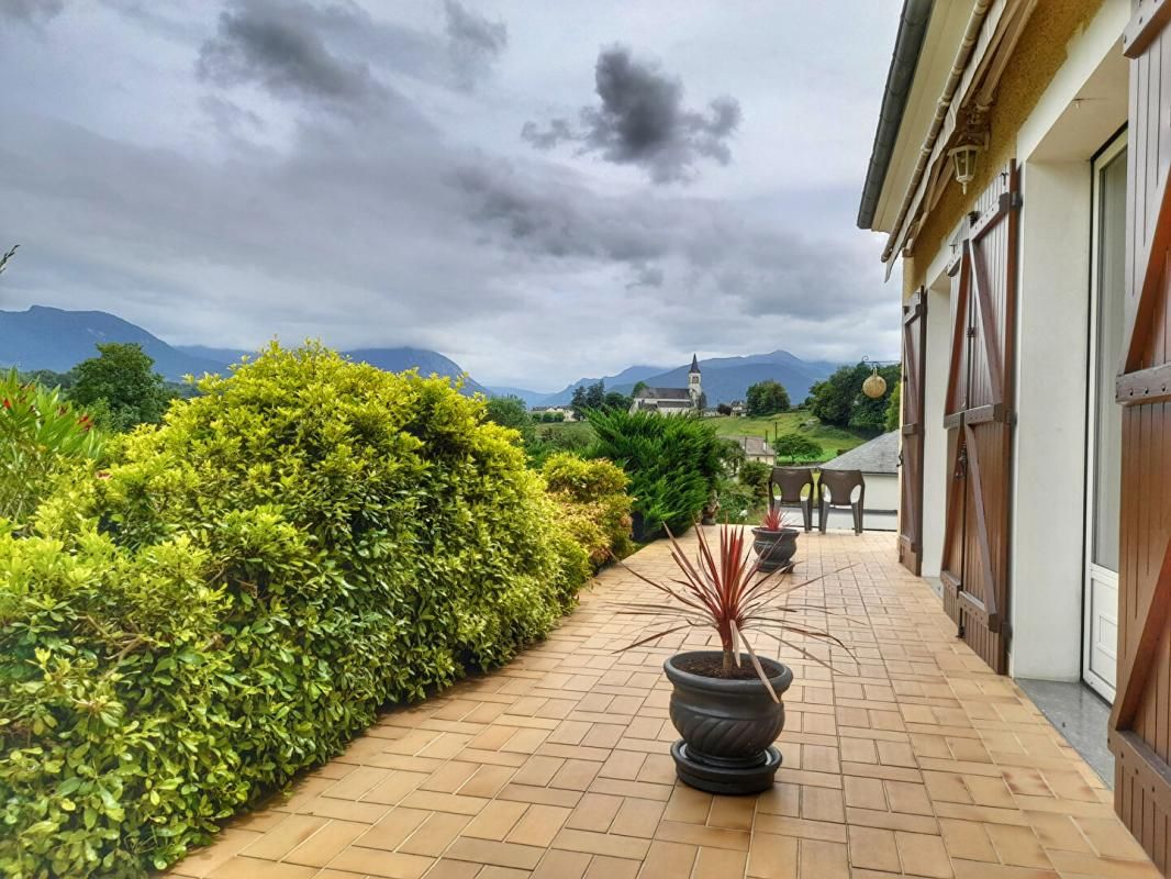 ASSON Villa sur 3 niveaux en face des Pyrénées 4