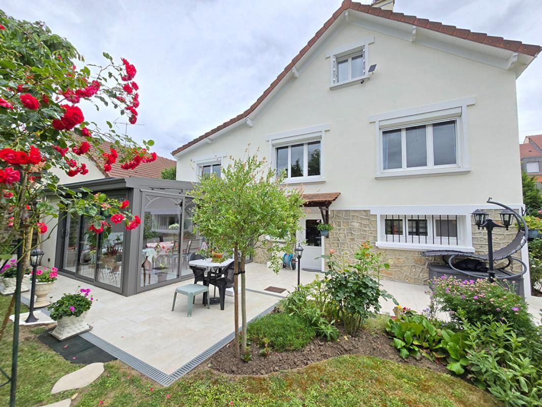 BROU-SUR-CHANTEREINE Maison individuelle avec 4 chambres, véranda et magnifique jardin 1