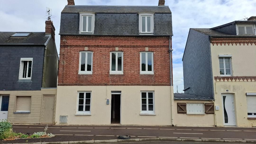 LA RIVIERE-SAINT-SAUVEUR Maison de ville 1