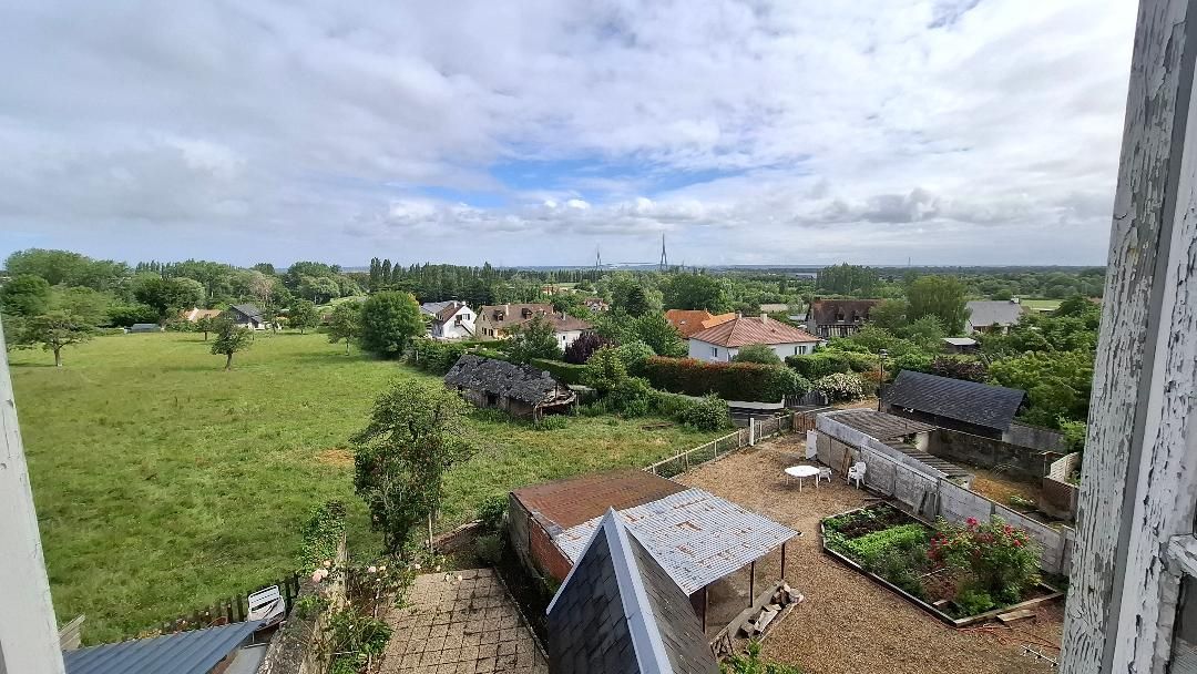 LA RIVIERE-SAINT-SAUVEUR Maison de ville 2