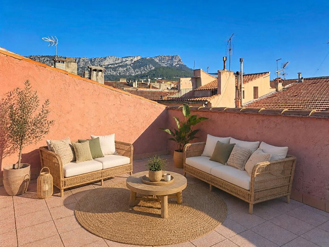 LA VALETTE-DU-VAR Maison de ville - 130 m² climatisé, au calme, vue sur les toits et le Coudon 1