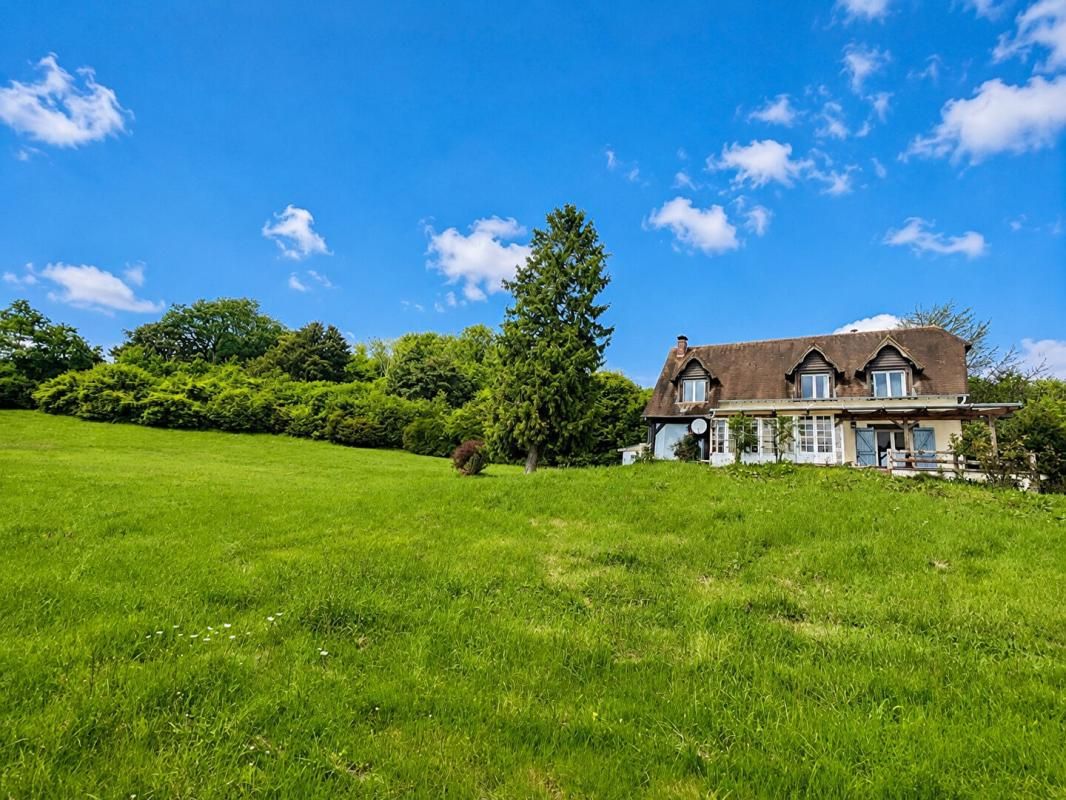 HERMIVAL-LES-VAUX 14100 Hermival Maison 8 pièces 7000 m² de terrain 279 000 Euros 1