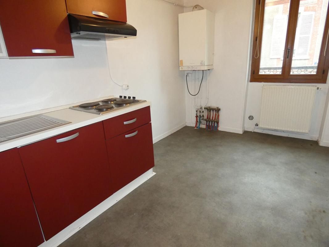 IVRY-LA-BATAILLE Appartement Ivry La Bataille 2 pièce(s) 2