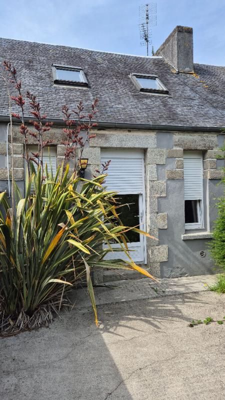 MORLAIX Longère de 4 logements 8 chambres 4