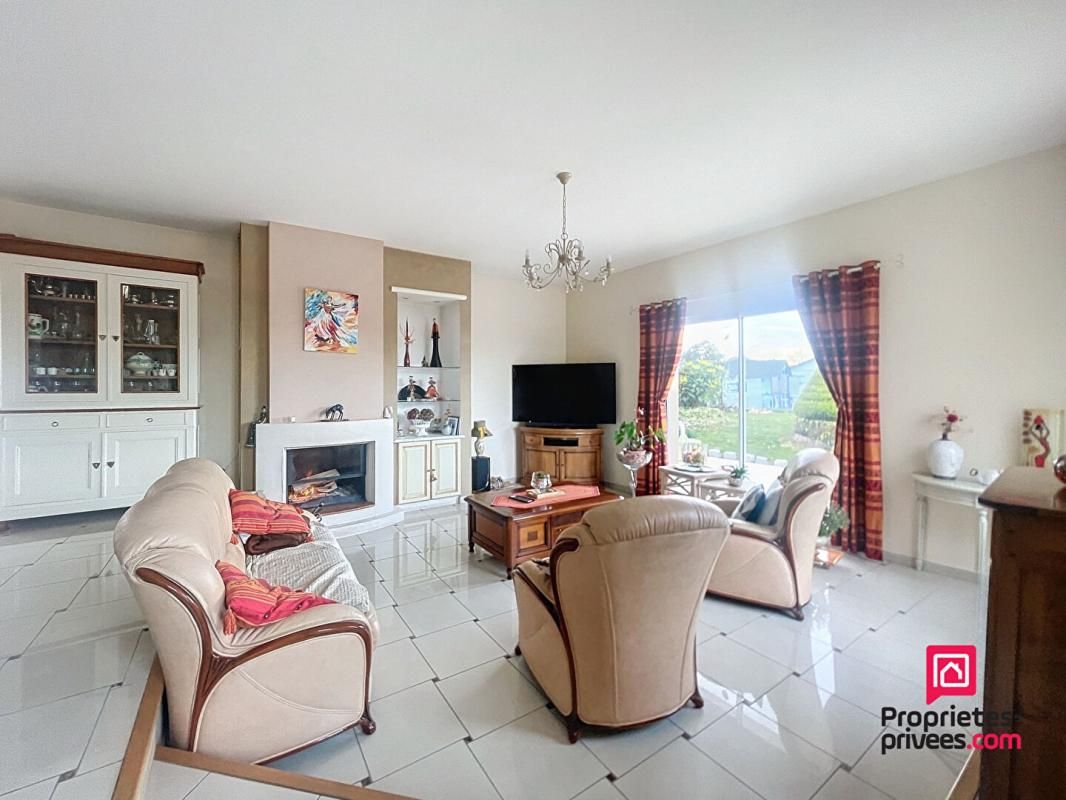 MAMERS Secteur Mamers, villa contemporaine de 230 m2 avec piscine 4