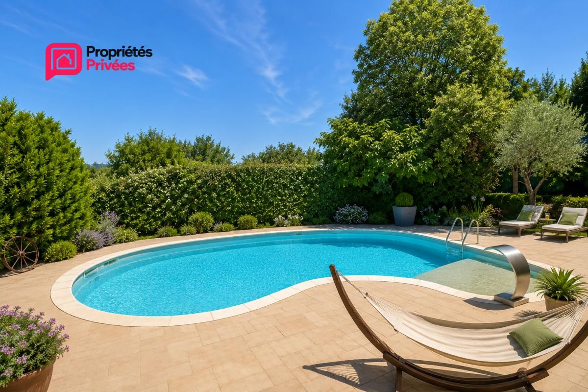 FOISSAC Villa Uzès . À seulement 10 minutes d'Uzès, à Foissac  7 pièce(s) 133 m2, 4 chambres avec piscine et dépendance de 40m2 type P2 4
