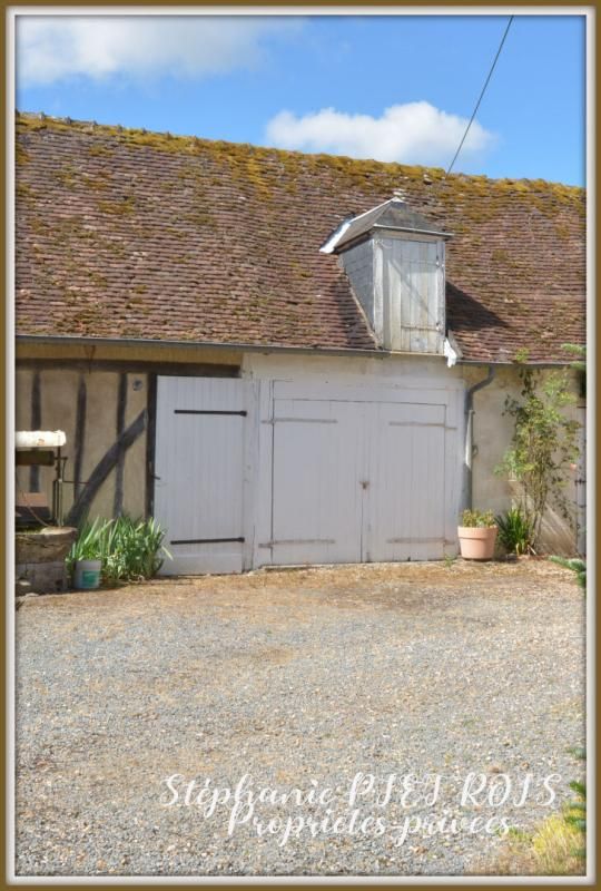 LA CHAPELLE-D'ANGILLON Maison avec annexes fort potentiel pour un investisseur 3
