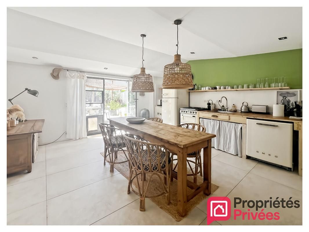 CHATEAUNEUF-GRASSE Maison de charme avec jardin de 700m² et piscine - Proche Valbonne 4