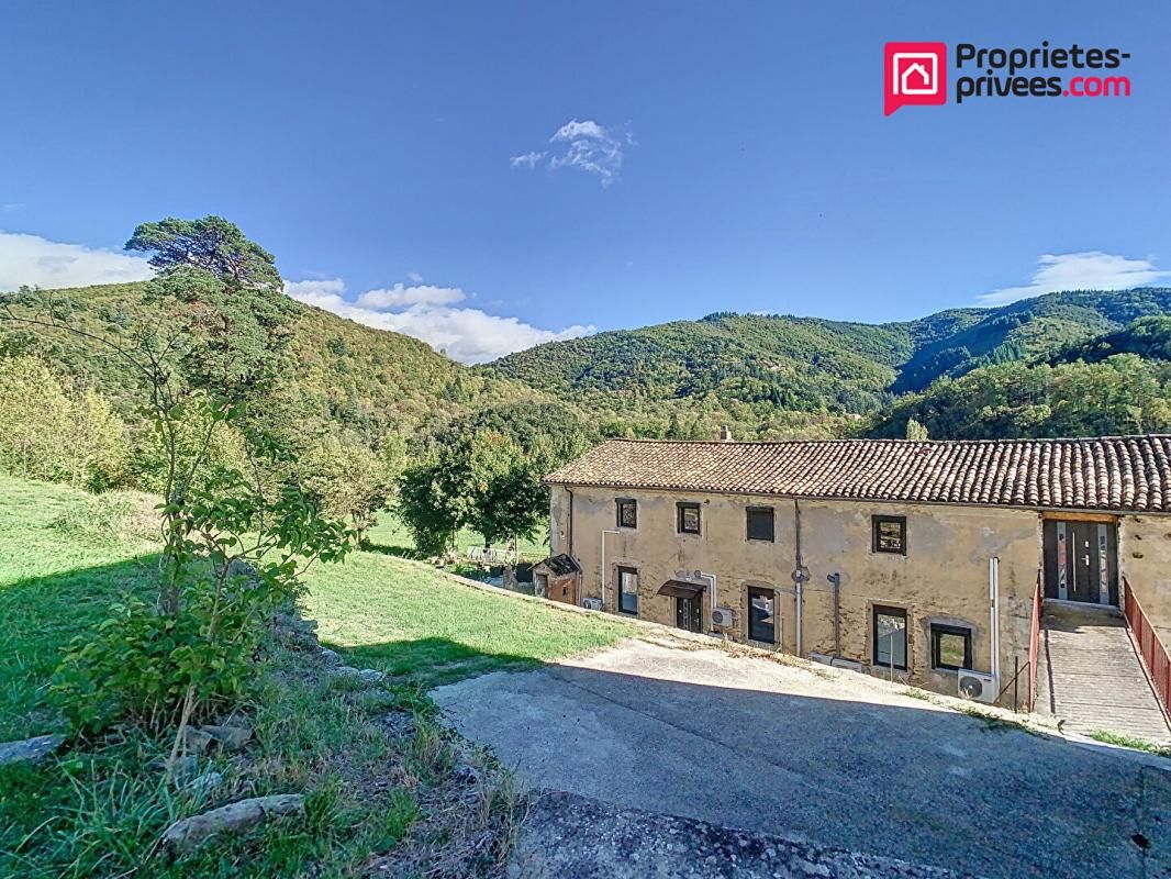 LE VIGAN Maison Le Vigan 15 pièce(s) 245 m2 2