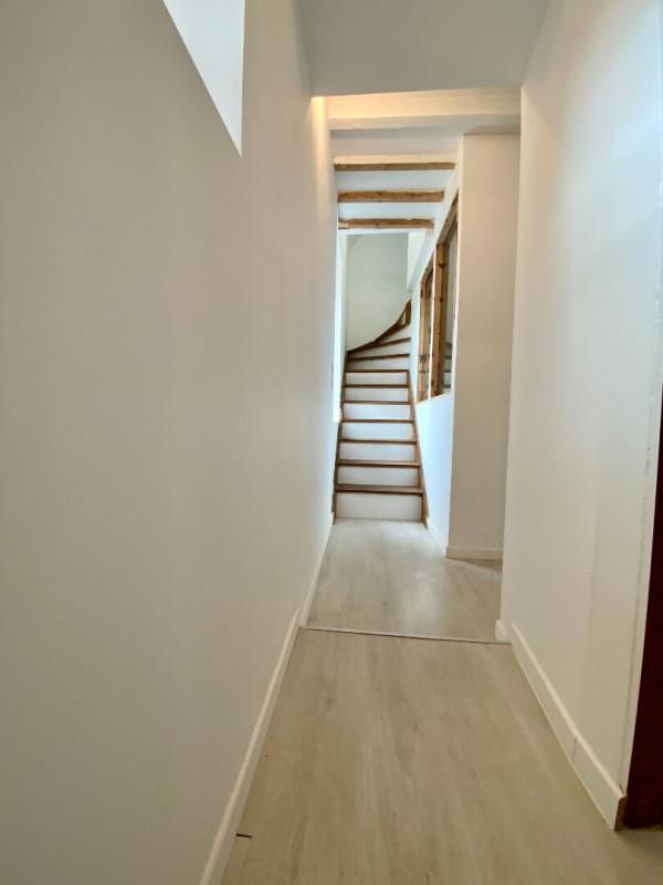 COLLEVILLE-MONTGOMERY Appartement Colleville Montgomery 4 pièce(s) 88 m2 utile 3