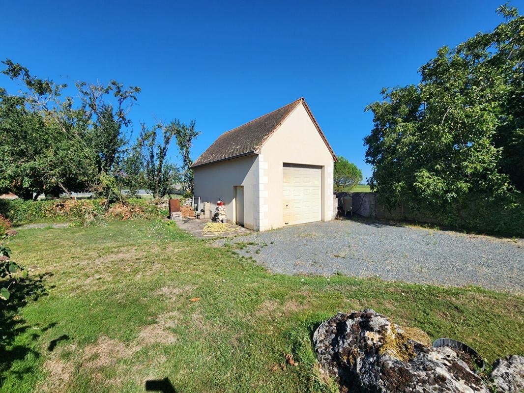 ESVRES Maison Esvres 7 pièce(s) 246 m2 3