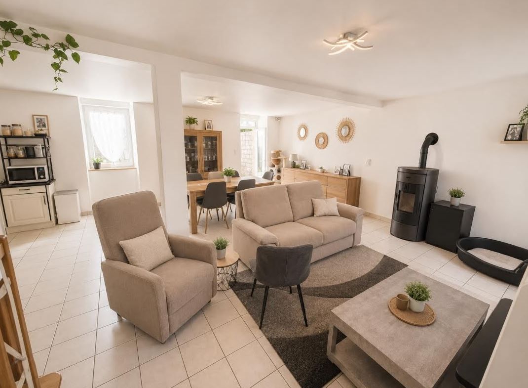 LAZ 29520 Laz maison de bourg 4 chambres beaux volumes confortable et habitable de suite 3