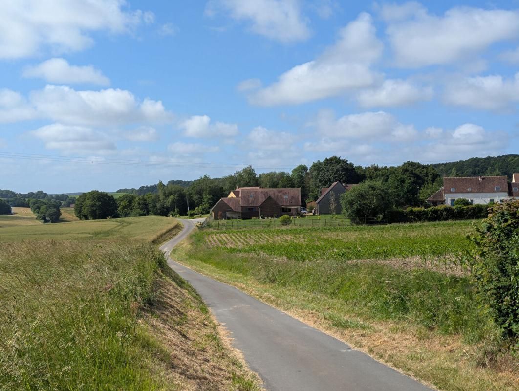 SAINT-VICTOR-DE-BUTHON Propriété économe en énergie d'environ 174m2 8 pièces 4 chambres Parcelle de 2431m2 1