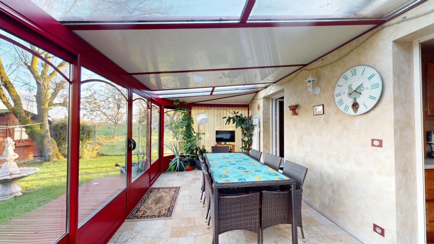 CHEVRU Maison familiale ou PMR  77 Chevru 7 pièce(s) 130 m2   230 000 2