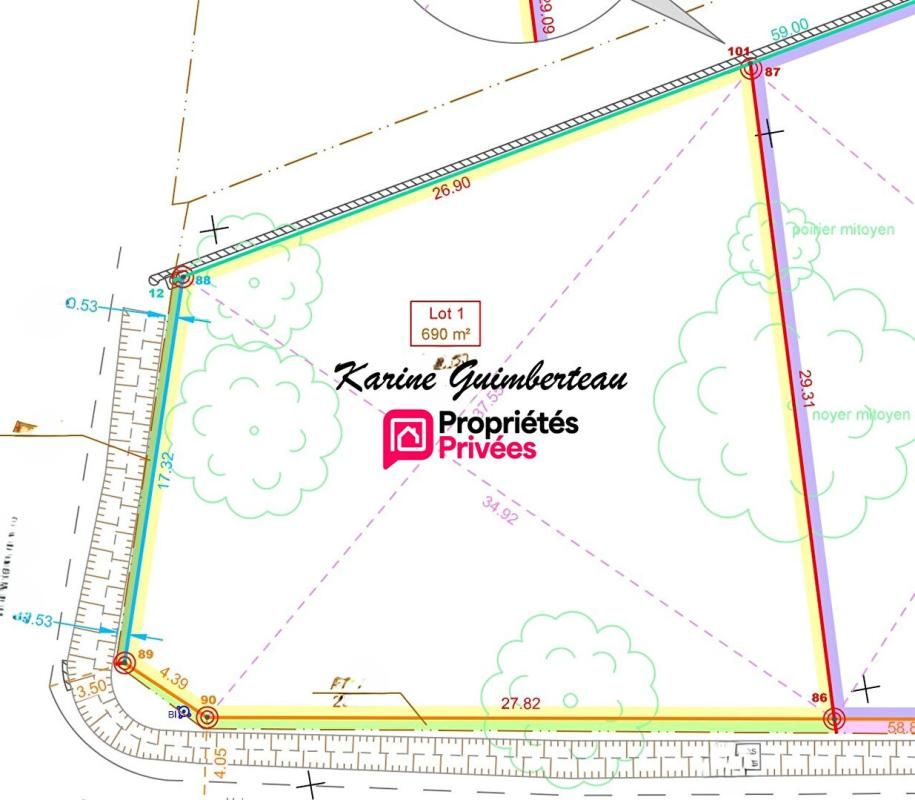 LUSSAC Terrain constructible - Lussac 690 m2 2