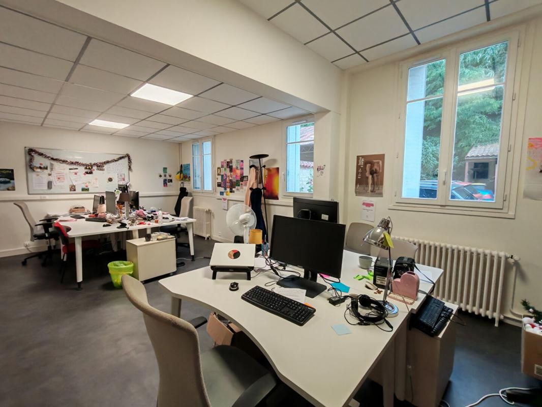 POITIERS POITIERS - IMMEUBLE DE BUREAUX 302 m2 4