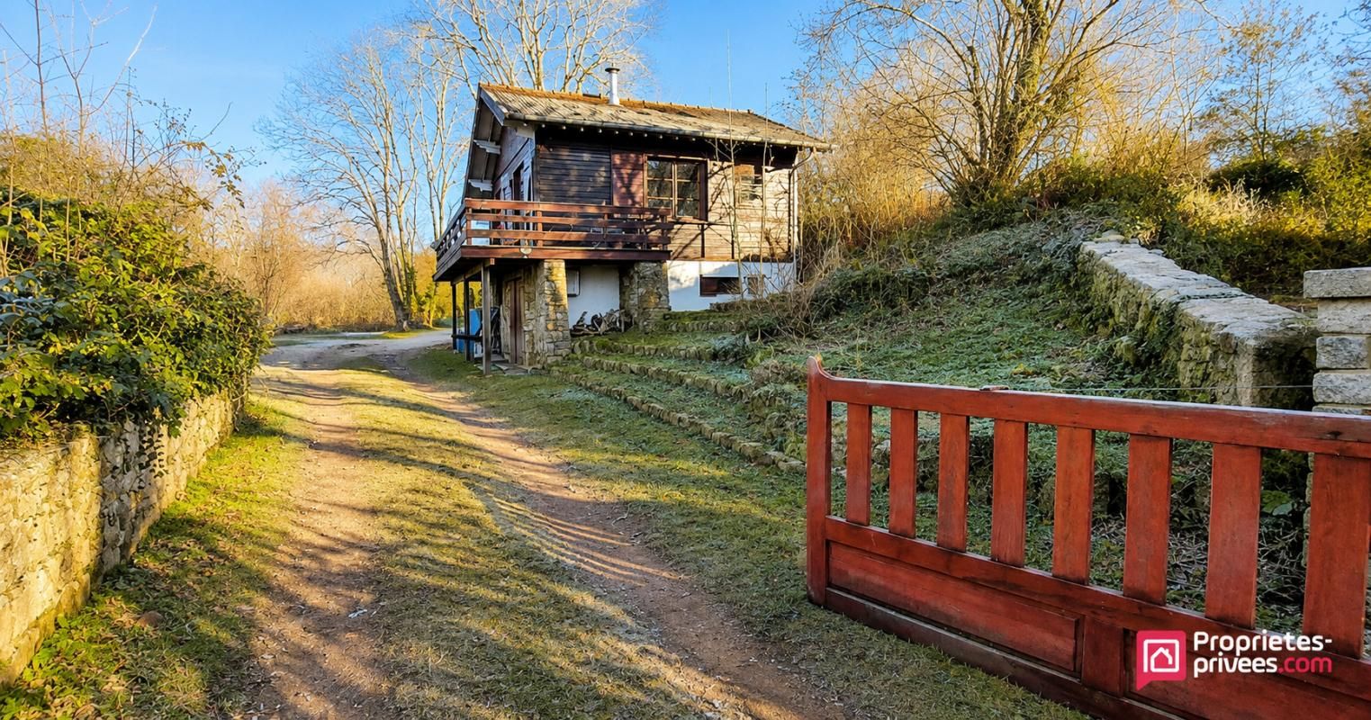 LORMES Chalet traditionnel en bois de 70 mètres 2