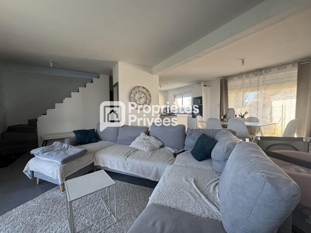 CHAMBRAY-LES-TOURS A VENDRE Chambray Les Tours Maison de 2018 5 pièces100 m2 2