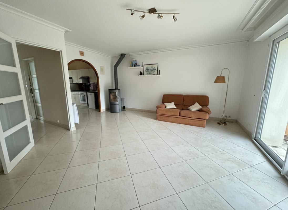 SAINTE-LUCE-SUR-LOIRE Maison Sainte Luce Sur Loire 5 pièce(s) 82 m2 2