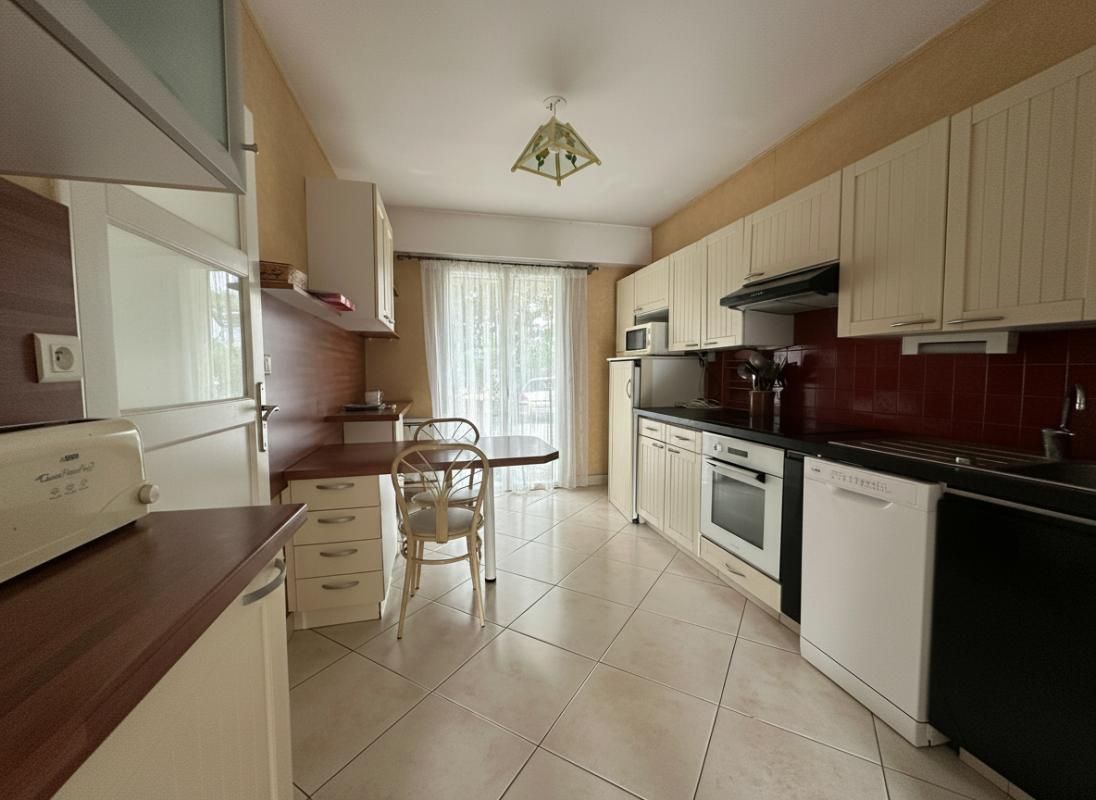 SAINTE-LUCE-SUR-LOIRE Maison Sainte Luce Sur Loire 5 pièce(s) 82 m2 3