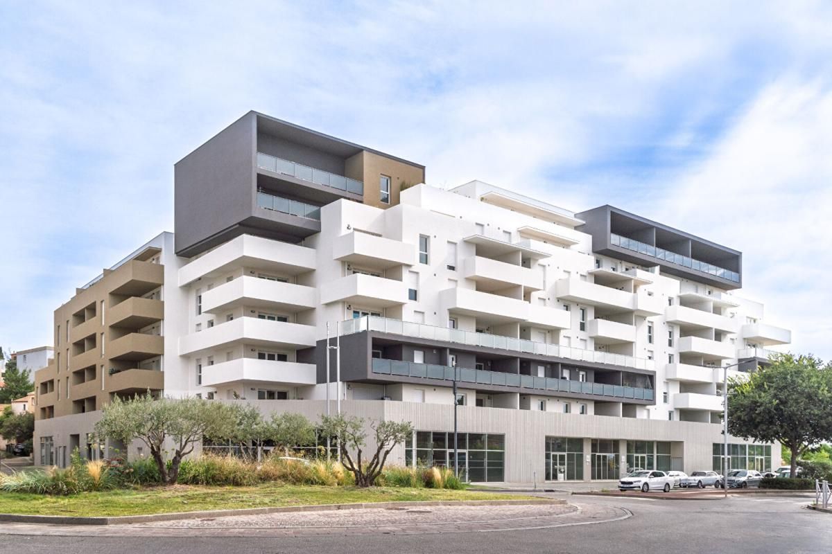 L'esprit Loft au Polygone : T3 traversant et son patio géant de 48 m²