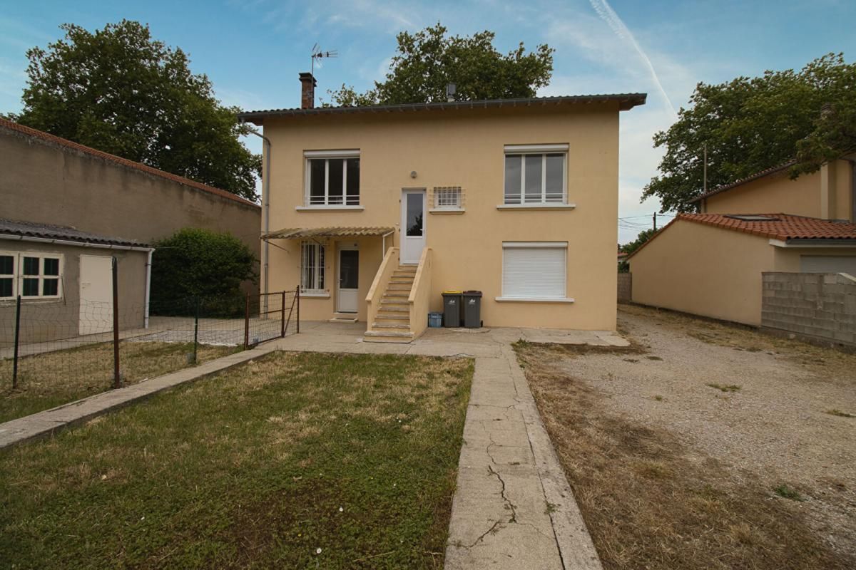 CASTRES Immeuble de rapport rénové - 3 appartements - Secteur Albinque 1