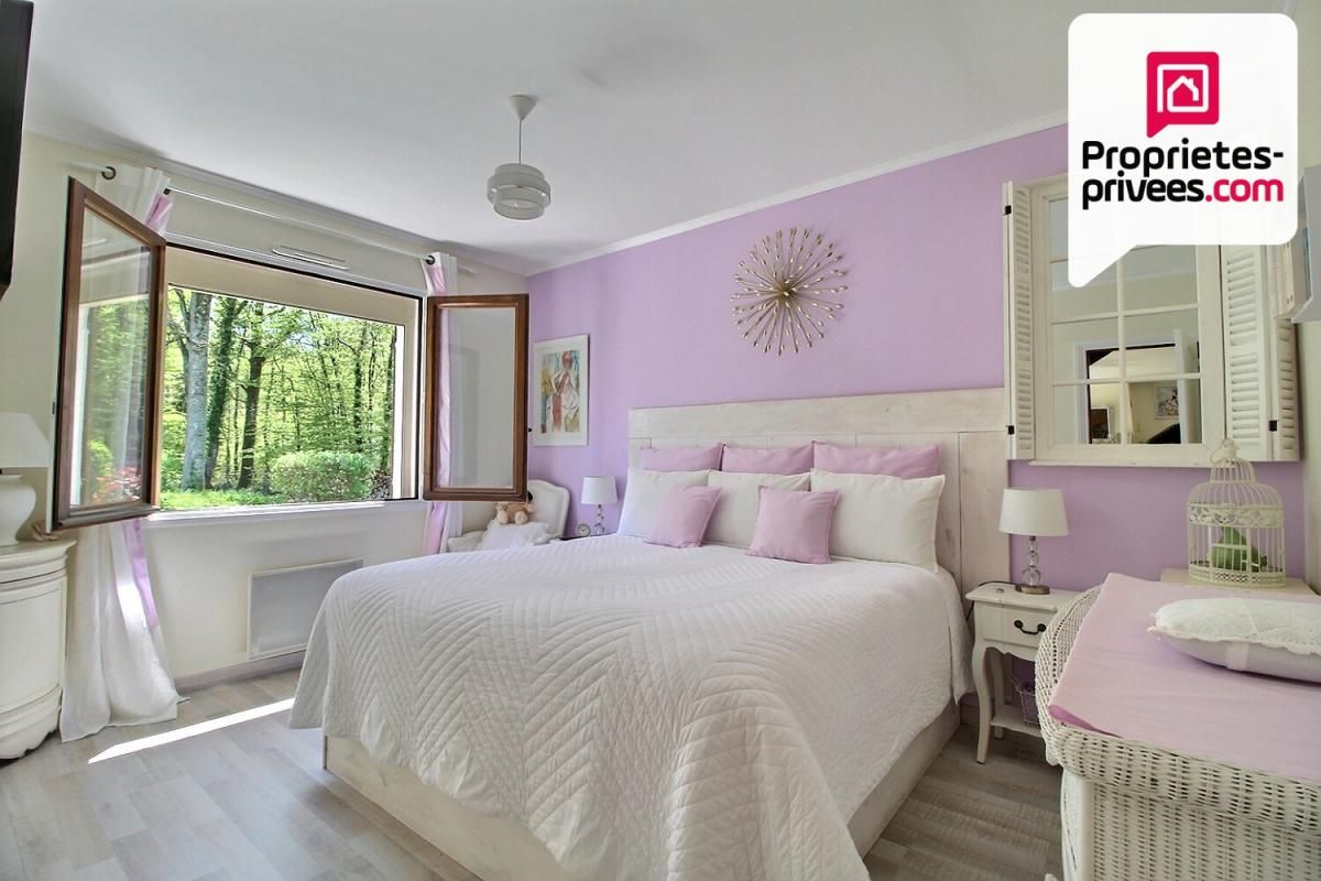 AMILLY CADRE PAISIBLE pour cette Maison de 180 m2, Vérandas, terrain arboré de 2820 m2 4