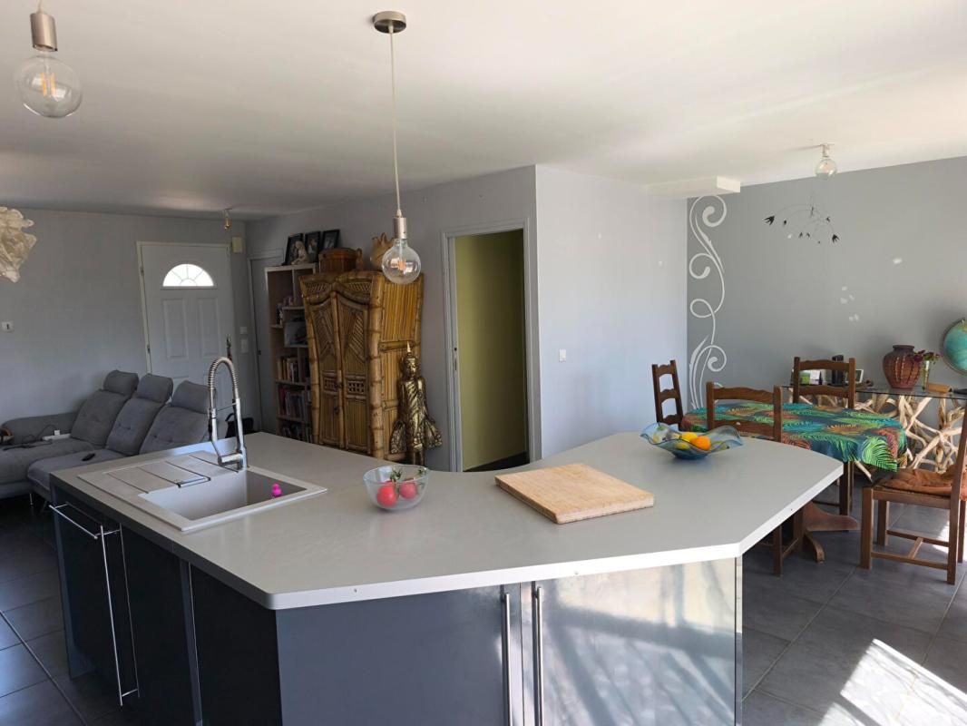 SOUAL VILLA DE PLAIN PIED AVEC TERRASSE COUVERTE ET GRAND GARAGE 4