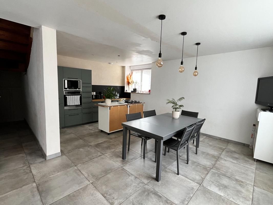 CAULNES Maison en pierres 5 pièce(s) 105 m2 22250 sevignac 3