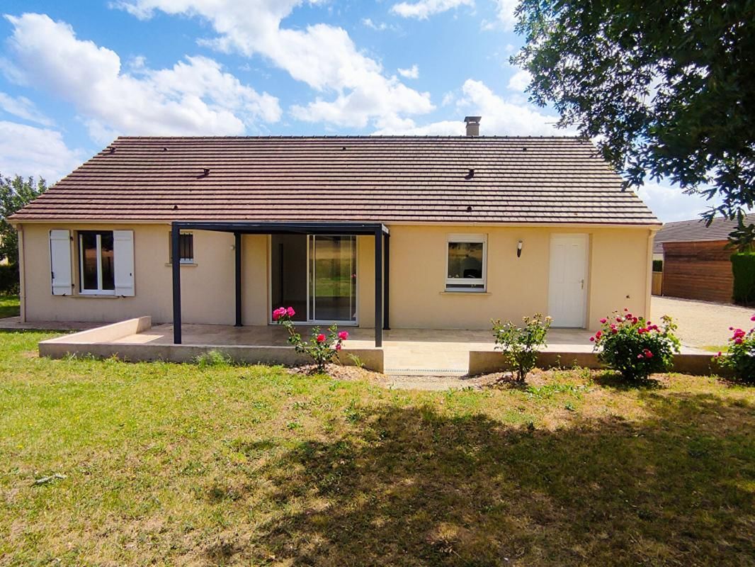 YZEURES-SUR-CREUSE Maison Yzeures Sur Creuse 5 pièces 100 m² de plain pied 2